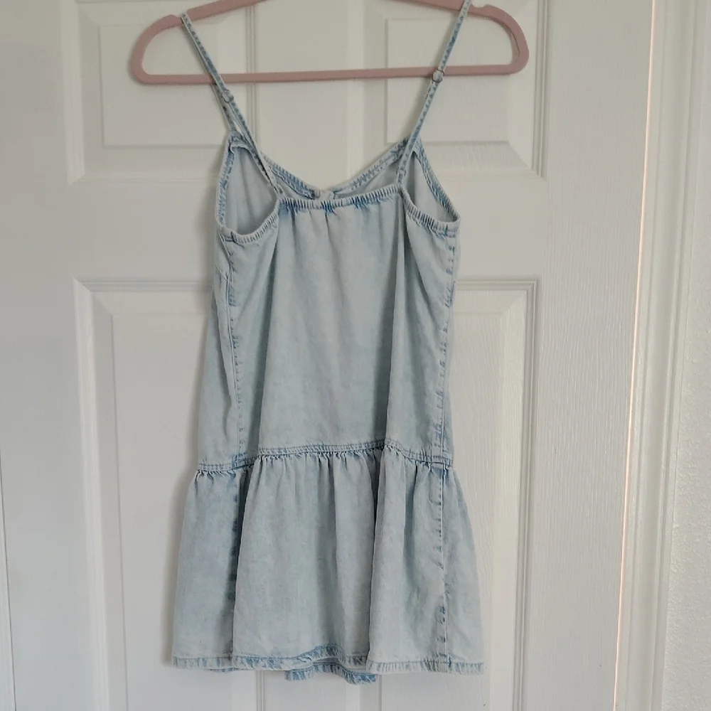 American Eagle Outfitters Light Blue Denim-Effect Button Front Camisole - Picture 5 of 9